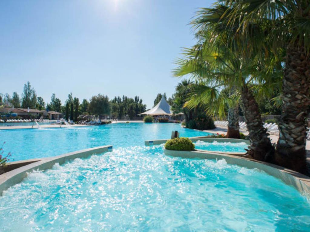 Campsite Carabasse Plage. Vias